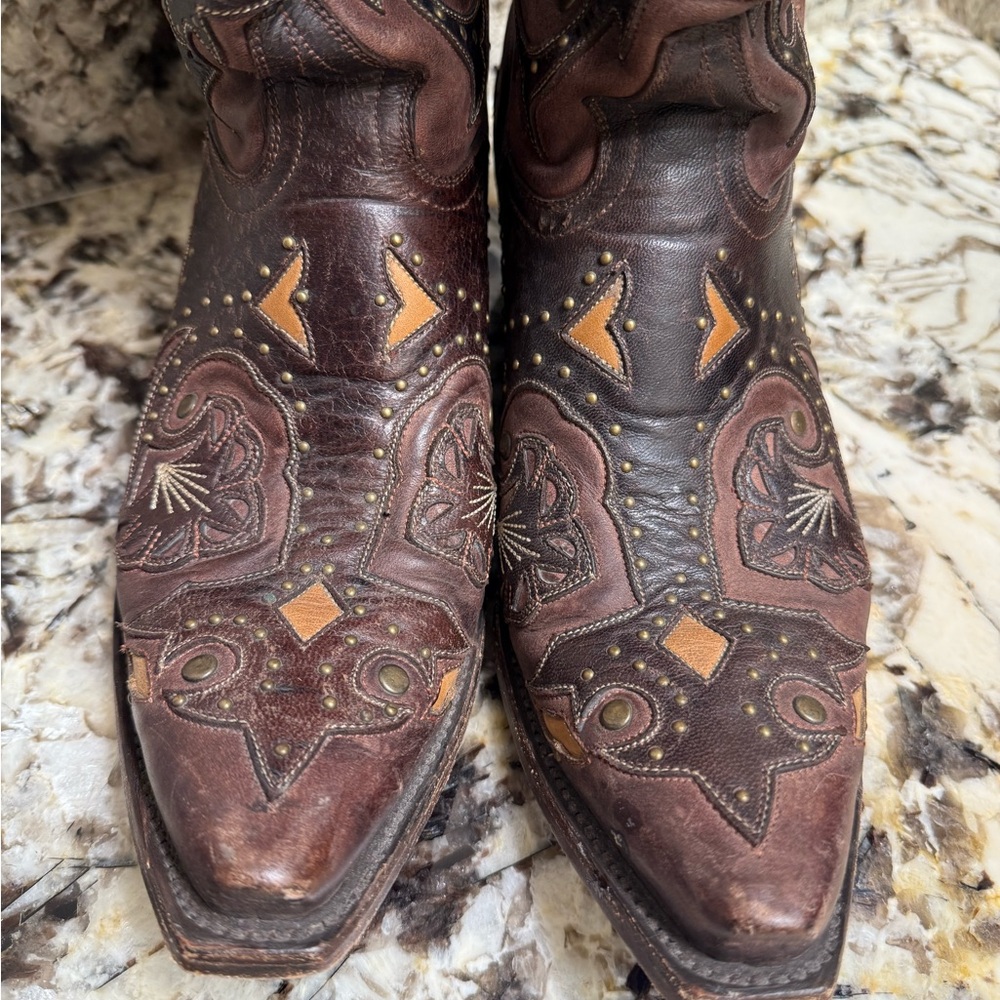 Lucchese Brown and Tan Heeled Boots - Picture 5 of 10